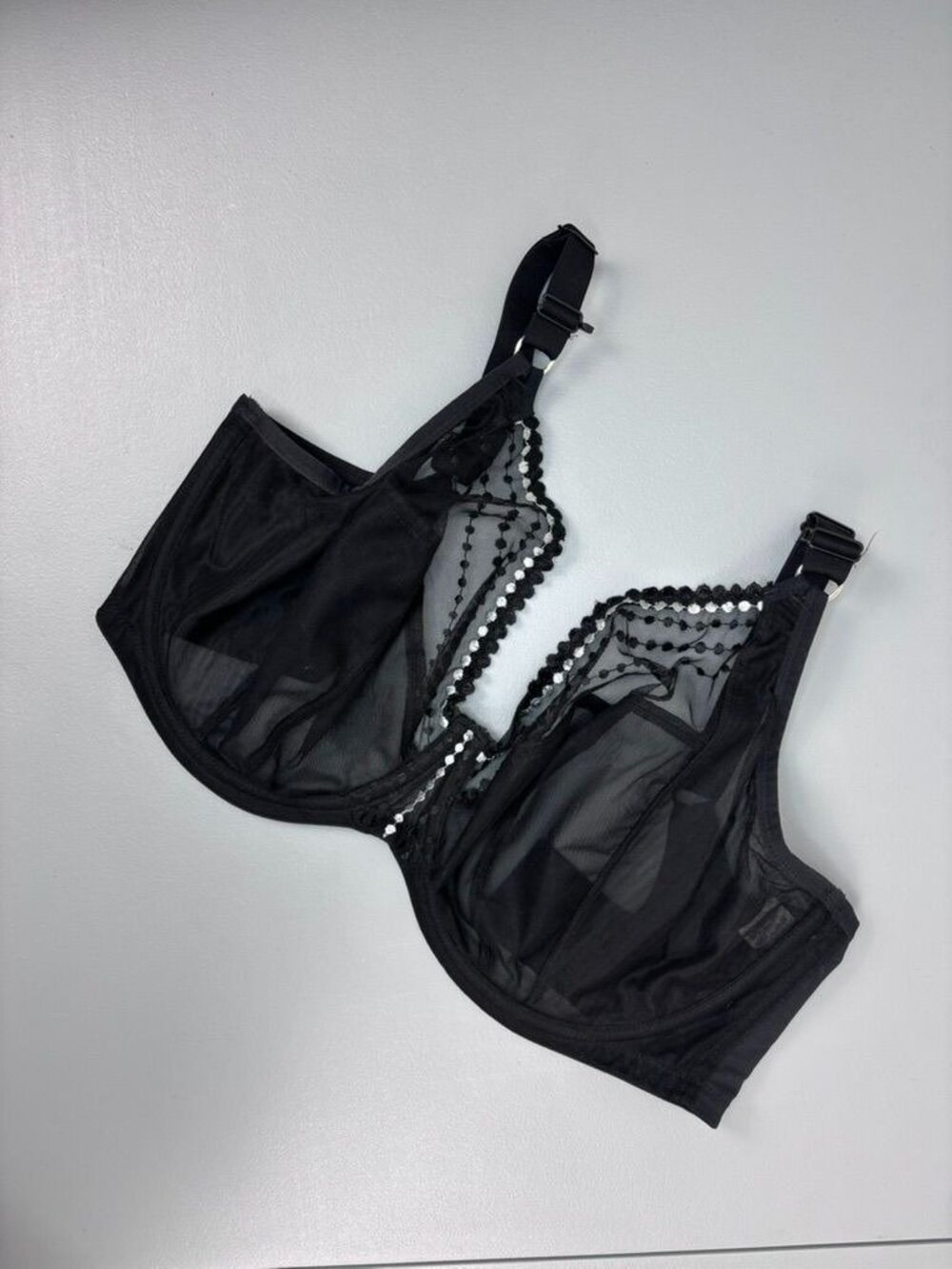 Elomi women's 36L black embroidered mesh unlined underwire bra lingerie casual